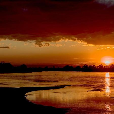 Crescent Lodge Ливингстон Экстерьер фото