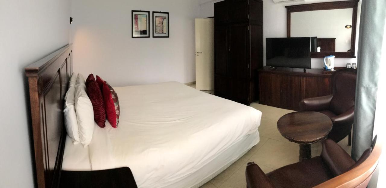Crescent Lodge Ливингстон Экстерьер фото