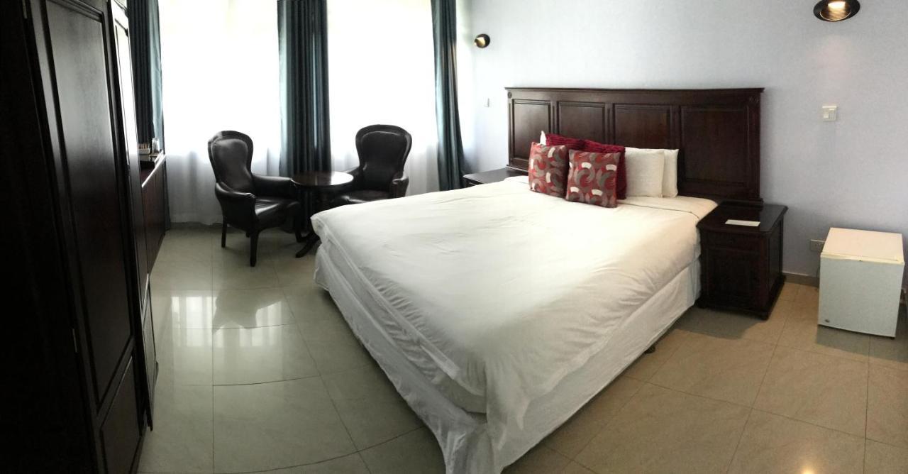 Crescent Lodge Ливингстон Экстерьер фото